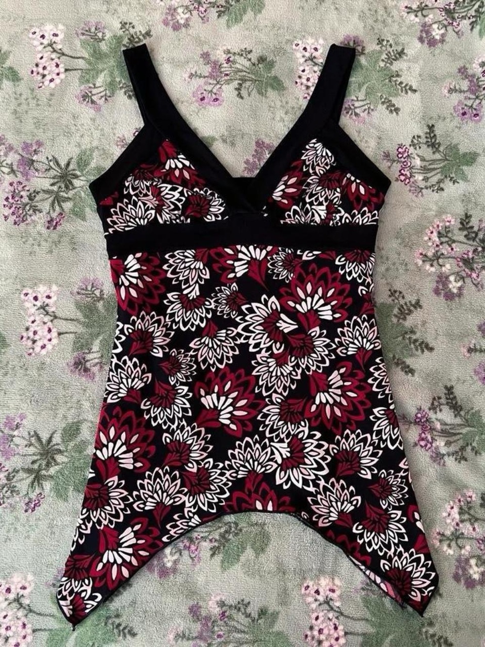 Vintage Y2K 90s IZ Byer California Floral Tank ❤️💗🖤